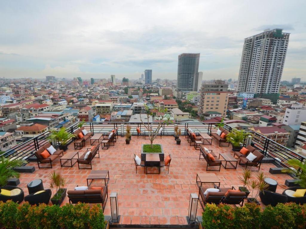 Kolab Sor Phnom Penh Hotel Exterior photo