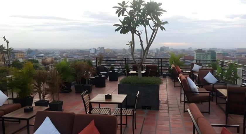 Kolab Sor Phnom Penh Hotel Exterior photo